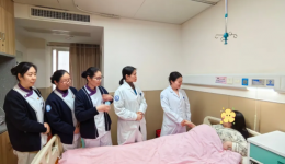 人生初见 | 为她点赞！45岁高龄产妇在我院再次顺产宝宝